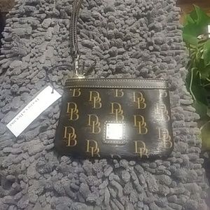 Dooney&Bourke wristlet